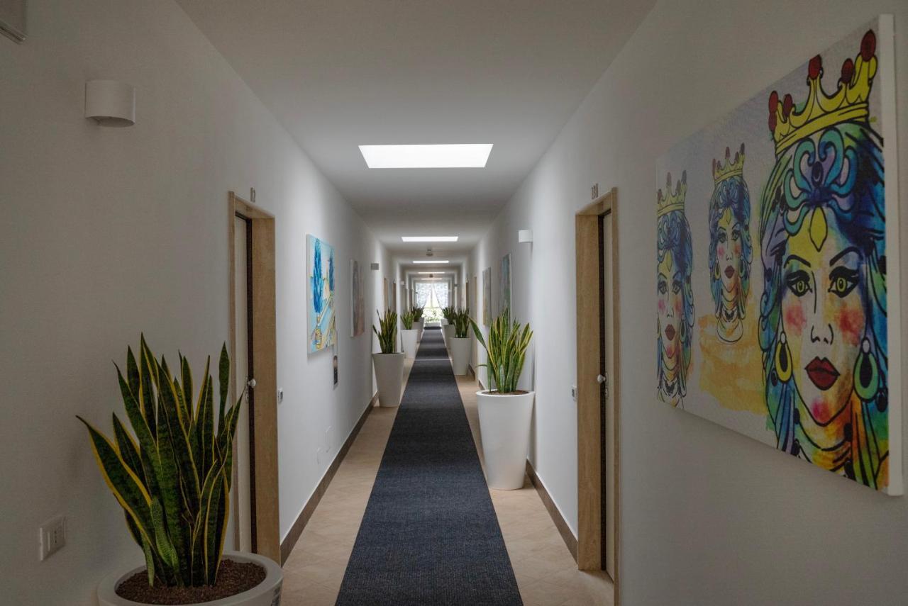 Oasi Smart Rooms Caltanissetta Kültér fotó